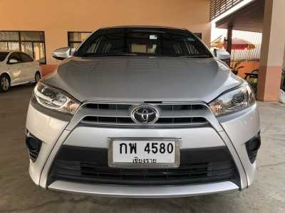 2013 Toyota Yaris 1200 - auto