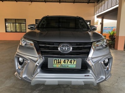 2015 Toyota Fortuner 2800 - auto