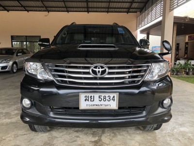 2012 Toyota Fortuner 3000 - auto