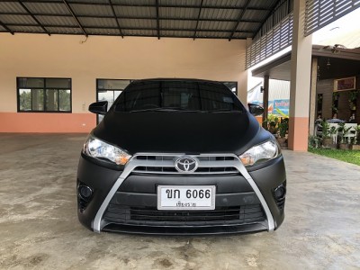 2014 Toyota Yaris 1200 - auto