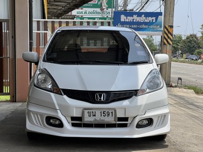 2013 Honda Jazz 1500 - auto