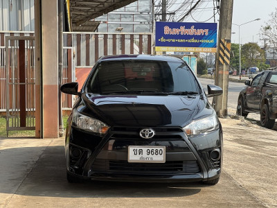 2015 Toyota Yaris 1200 - auto